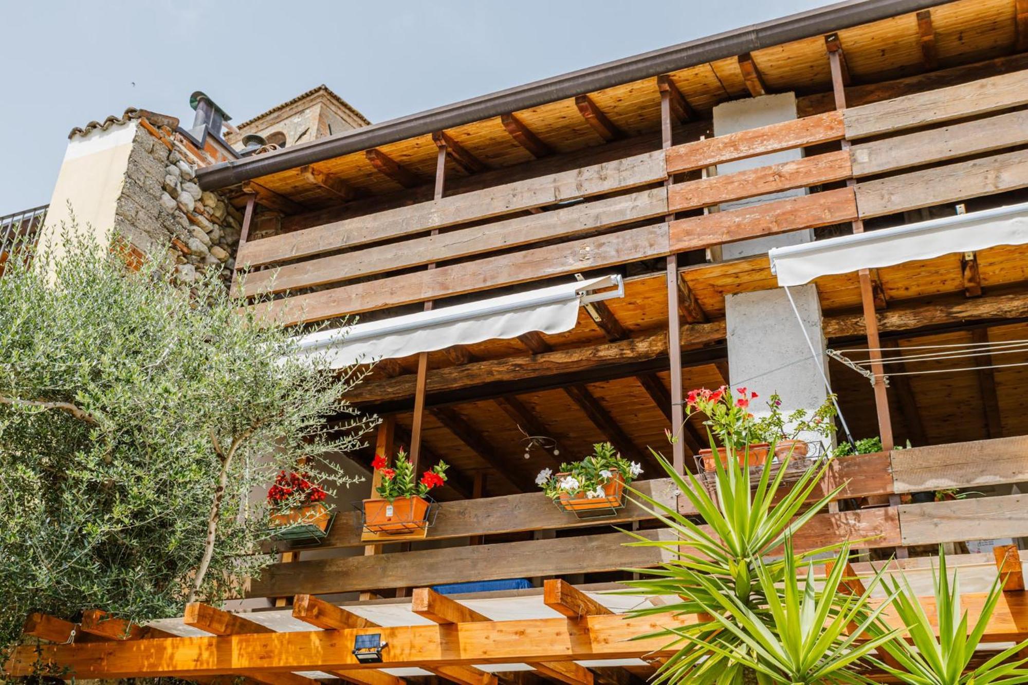 Cozy Castello Apartman Manerba del Garda Kültér fotó