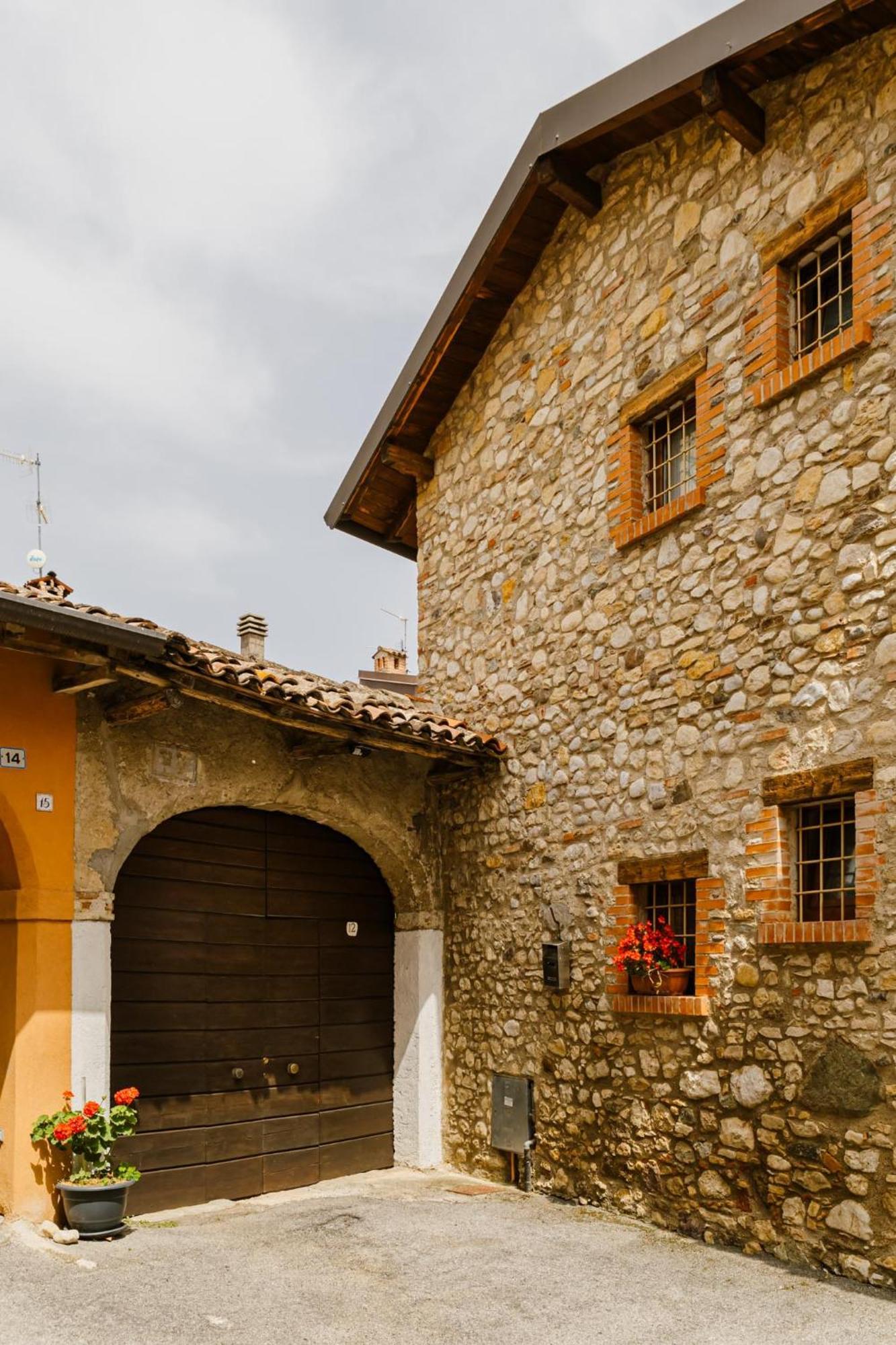 Cozy Castello Apartman Manerba del Garda Kültér fotó