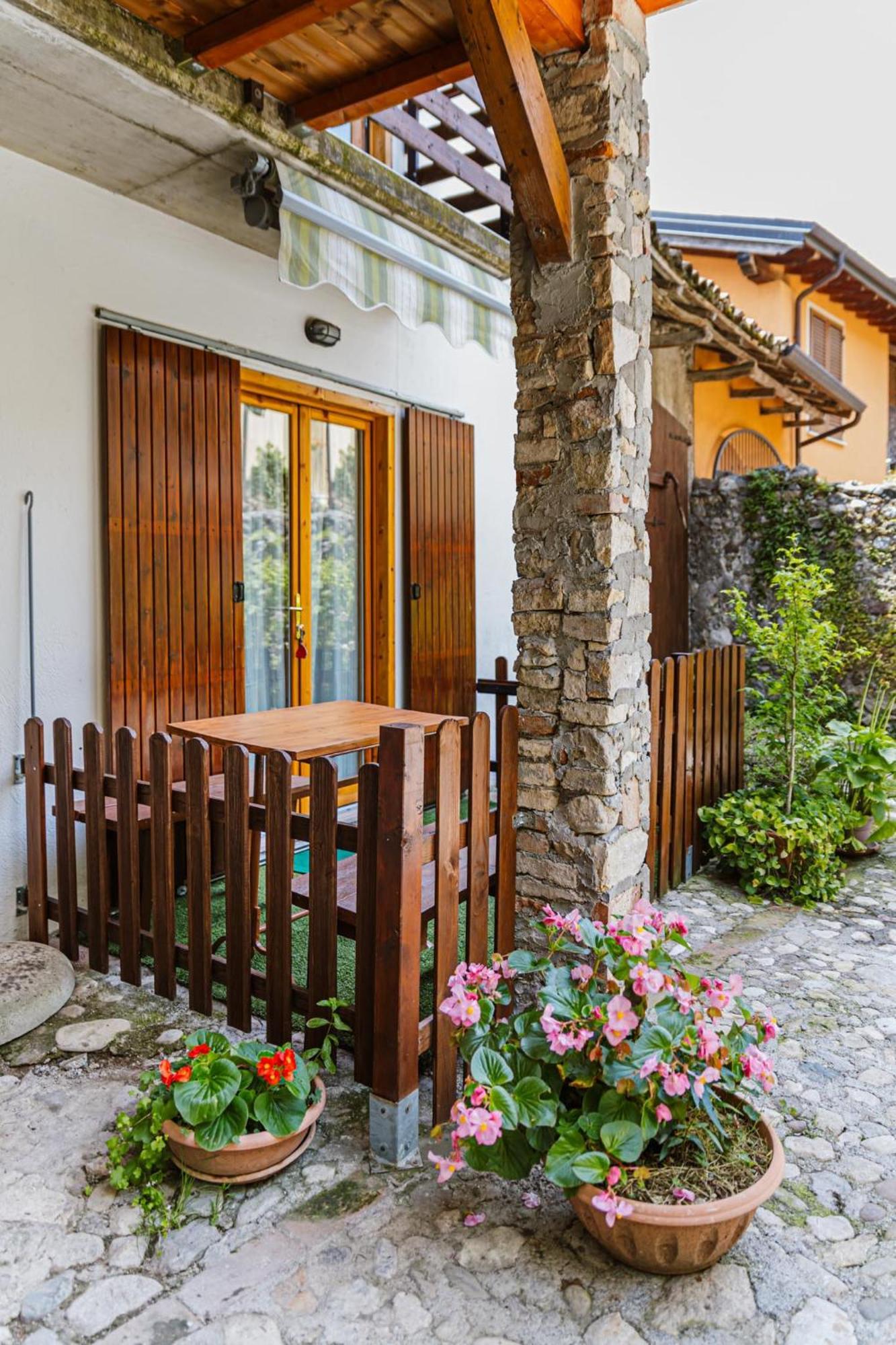 Cozy Castello Apartman Manerba del Garda Kültér fotó